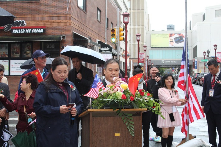 巴坎布,错失空门反,成乌龙,完场比分,体育比赛结果,赛事比分数据,比赛结果查询,体育赛事信息