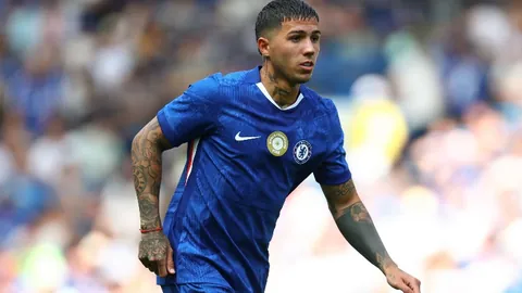 17岁女篮新星身高2米2或比肩姚明，热议：实力惊人！